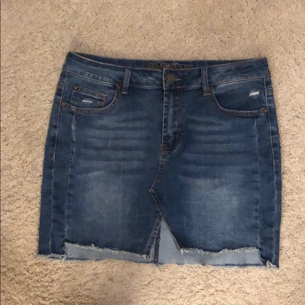 denim skirt